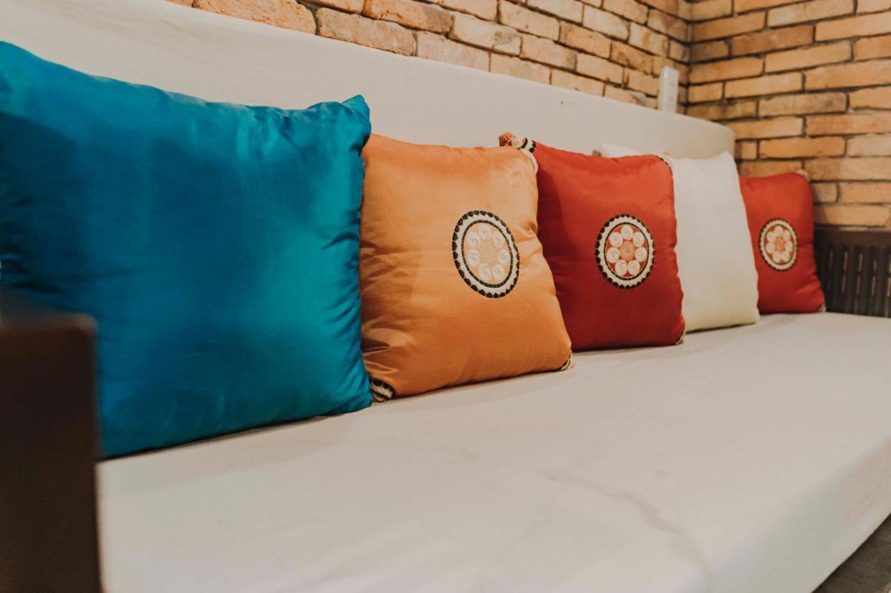 Stay&Chill - S.1: Ancient Studio Nearby Bui Vien ホーチミン市 エクステリア 写真